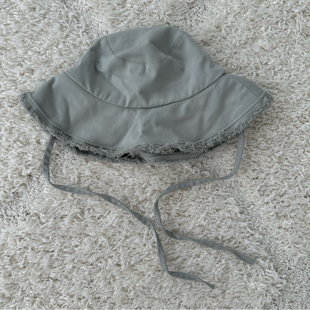 ⚡️SALE⚡️ The Beach People Toddler Vacation Bucket Hat
